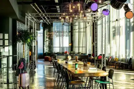 Moxy Glasgow Sec - 10
