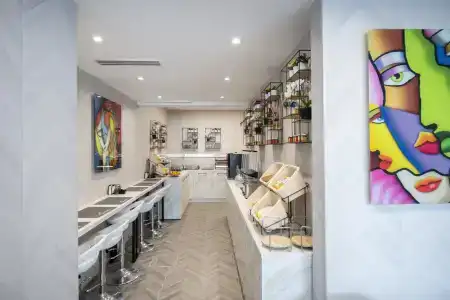 Central Boutique by naoussa hills adults only - 20