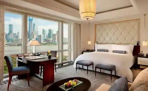 The Peninsula Shanghai - 8