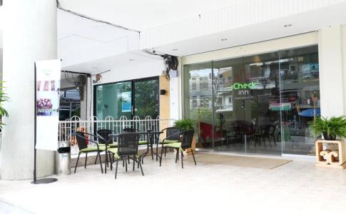 V Check inn Sukhumvit 22 - 22