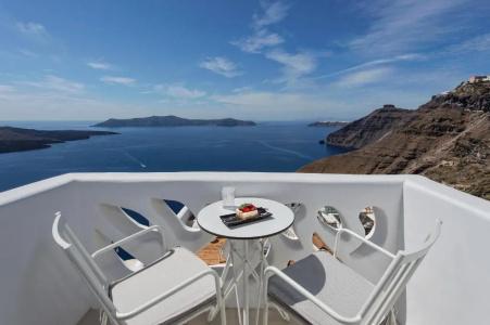 Athina Luxury Suites - 204