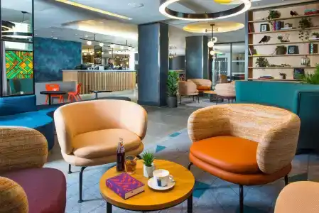 Hampton by Hilton London Park Royal - 23