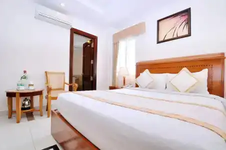 Tan Hoang Long - 33