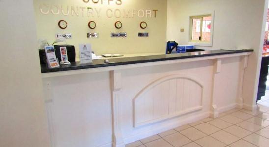 Country 2 Coast Motor Inn - 1