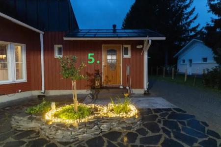 Aaria Bed and Breakfast - 11