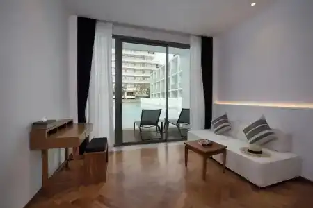 SeaCono Patong Beach Front - 49