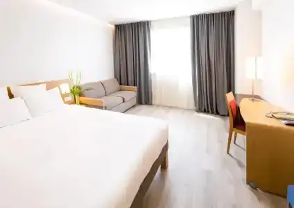 Novotel Campo De Las Naciones - 44