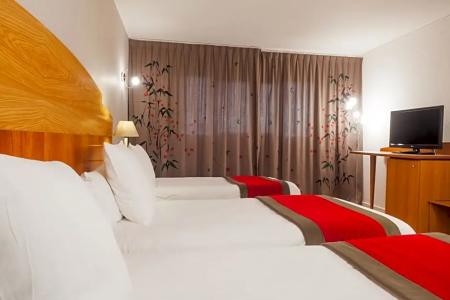 hÔTel c Suites Chambres Spacieuses - 32