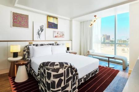 Virgins Las Vegas, Curio Collection by Hilton - 113
