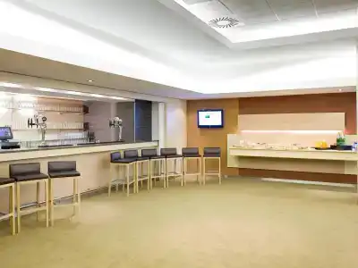 Novotel Edinburgh Park - 17