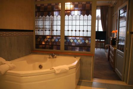 Best Western Le Cheval Blanc -Centre- Vieux Port - 18