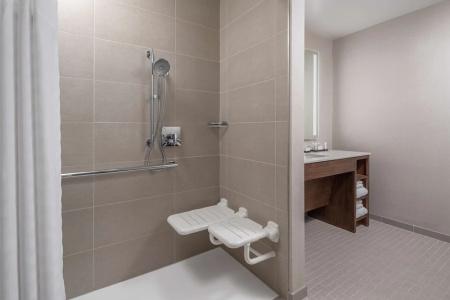 Embassy Suites by Hilton Charleston Harbor Mt. Pleasant - 53