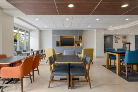 Holiday Inn Express-Broadway at the Beach, an IHG - 32