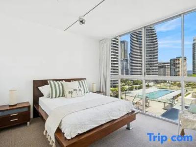 Ultiqa Air On Broadbeach - 365
