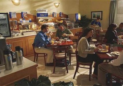 Holiday Inn Express & Suites Central - 22