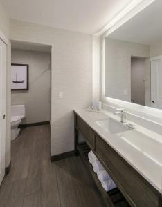 Mdr Marina Del Rey- a Doubletree By Hilton - 9