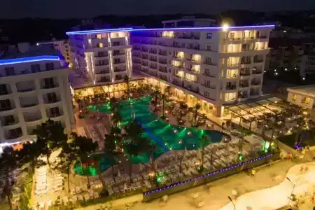 Grand Blue Fafa Resort & Spa - 20