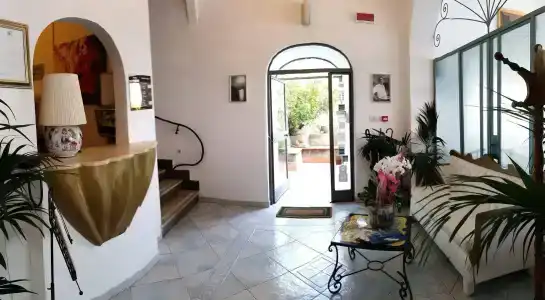La Perla - 1