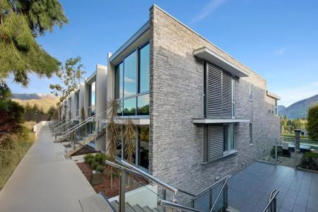 Swiss-Belsuites Pounamu - 20