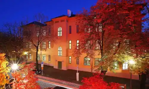 Ipoly Boutique Rooms & Suites - 13