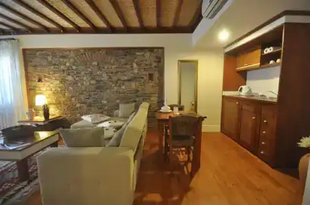 El Vino & Suites - 65