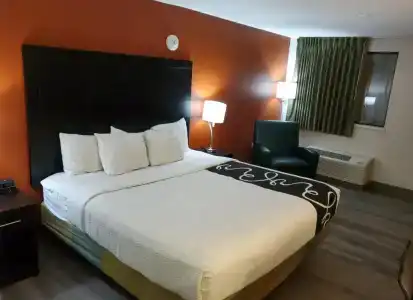La Quinta Inn by Wyndham Near Busch Gardens - 25