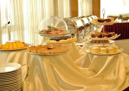 Sharjah Premiere & Resort - 10
