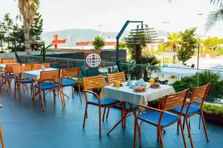 Vlora International - 18
