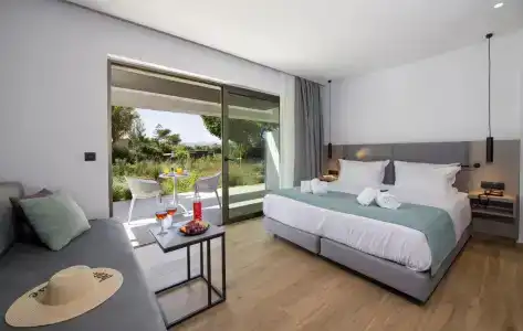 Myrion Beach Resort & Spa - 4