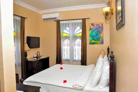 Golden Tulip Stone Town Boutique - 84