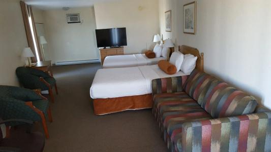 Knights Inn - 4