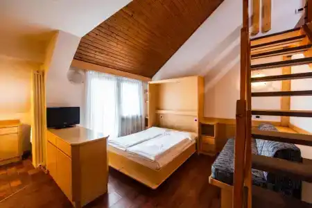 Residence Contrin - 25