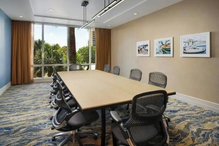 Courtyard by Marriott Fort Lauderdale Beach - 22