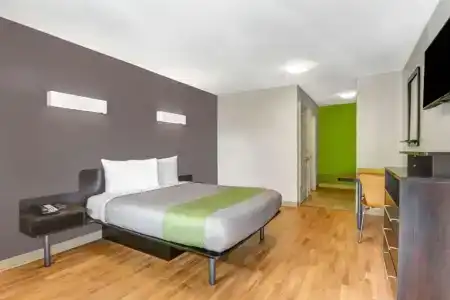 Studio 6-Atlanta, GA - Chamblee - 3