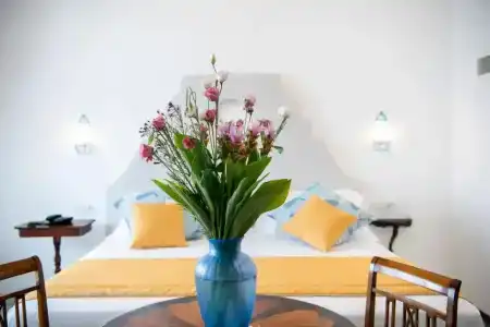 Eden Roc Suites - 521