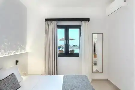 Onyx & Suites - 120