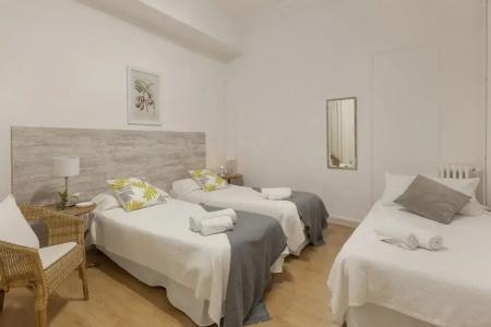 Ally's Bed&Breakfast, - 29