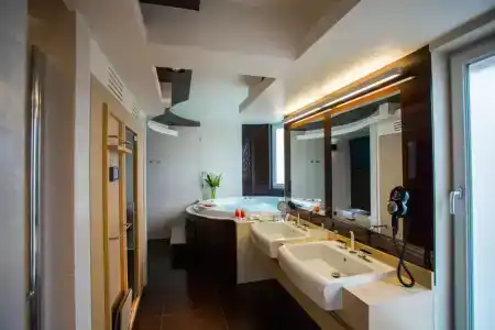 Damianii Luxury Boutique & Spa - 102