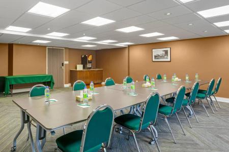 Quality Inn & Suites - 20