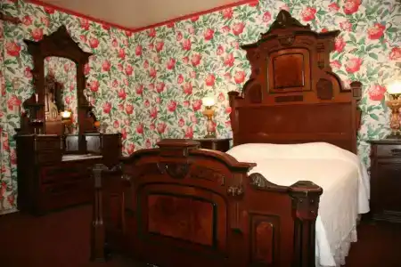 Martine Inn - 49