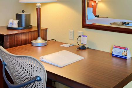 Hampton Inn & Suites-Bricktown - 6