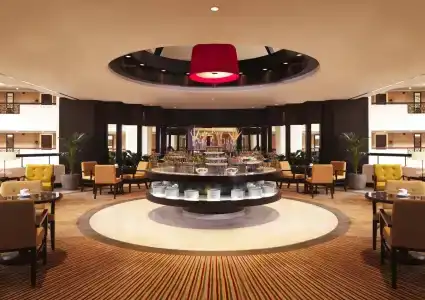 Mövenpick Grand Al Bustan - 15