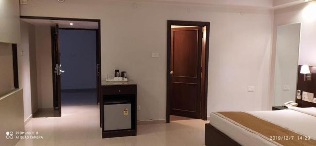 The Curzon Court - 16