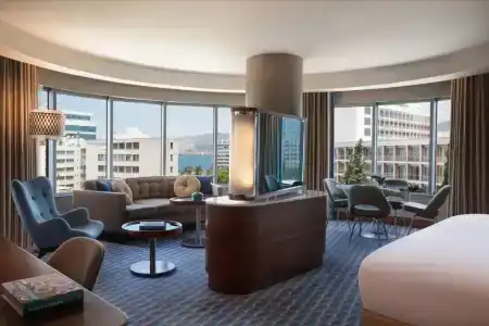 Renaissance Izmir - 6