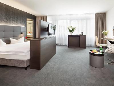 Victor's Residenz-Berlin Tegel - 3