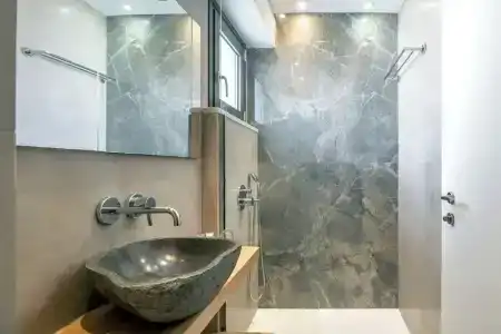 Golden Bee Lifestyle - 8