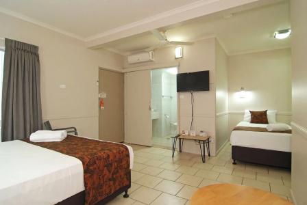 Comfort Inn City - 3