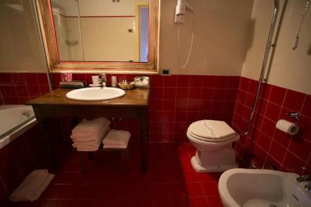 Henry's House - 154