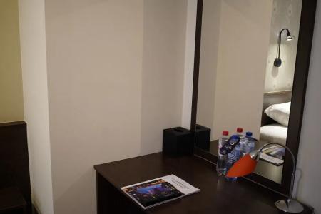 Corner House - 40
