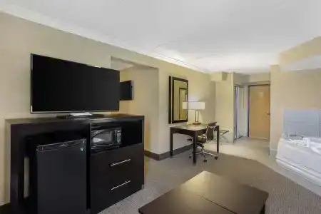 Best Western North - 58